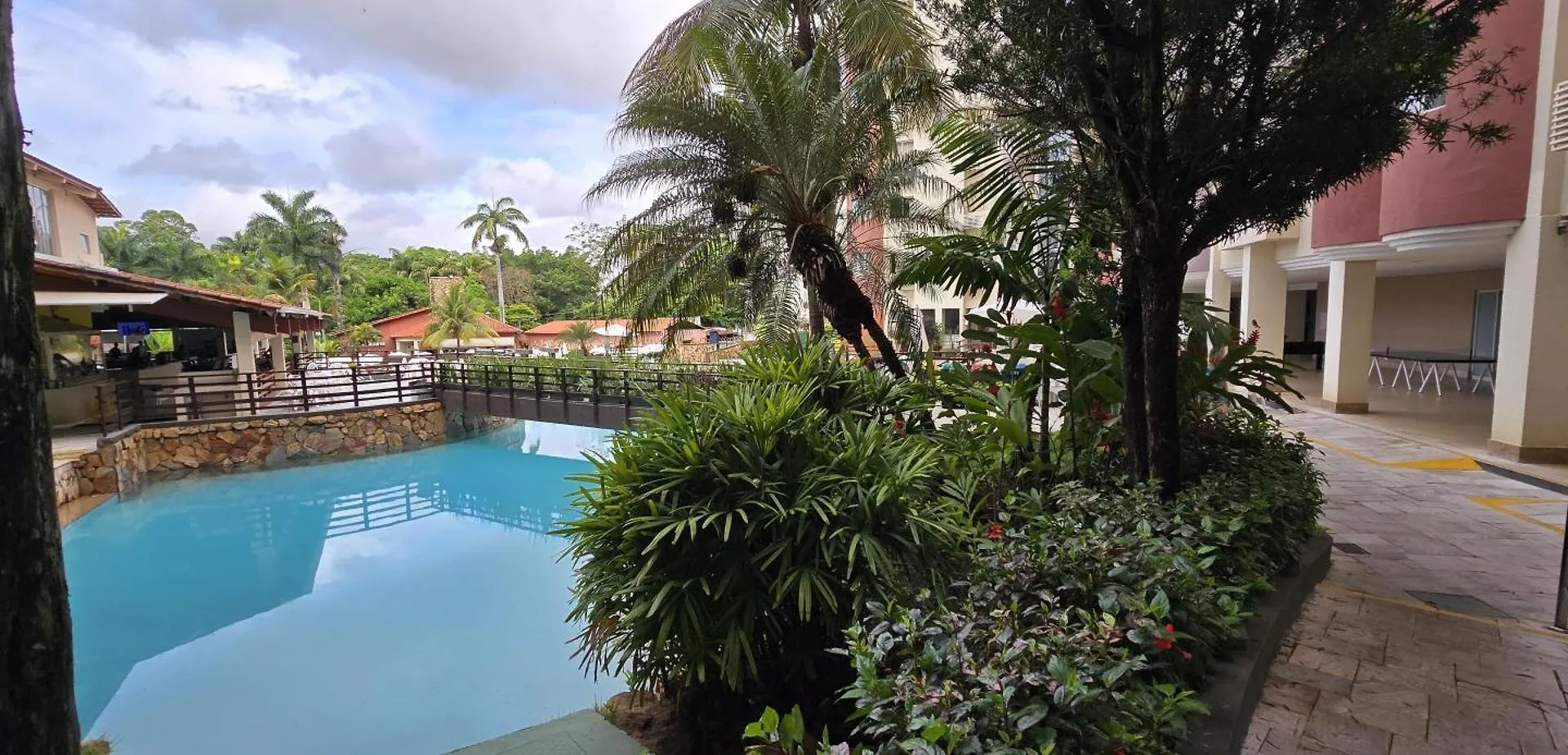 Hot Springs - Aptos Com Banheira - Piscinas Termais 24 Horas Hotel Caldas Novas 5*,
